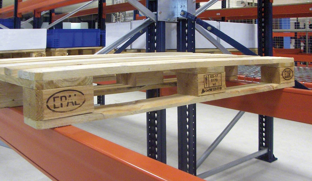 Una eurotarima se caracteriza por tener unas dimensiones de 1,200 mm x 800 mm