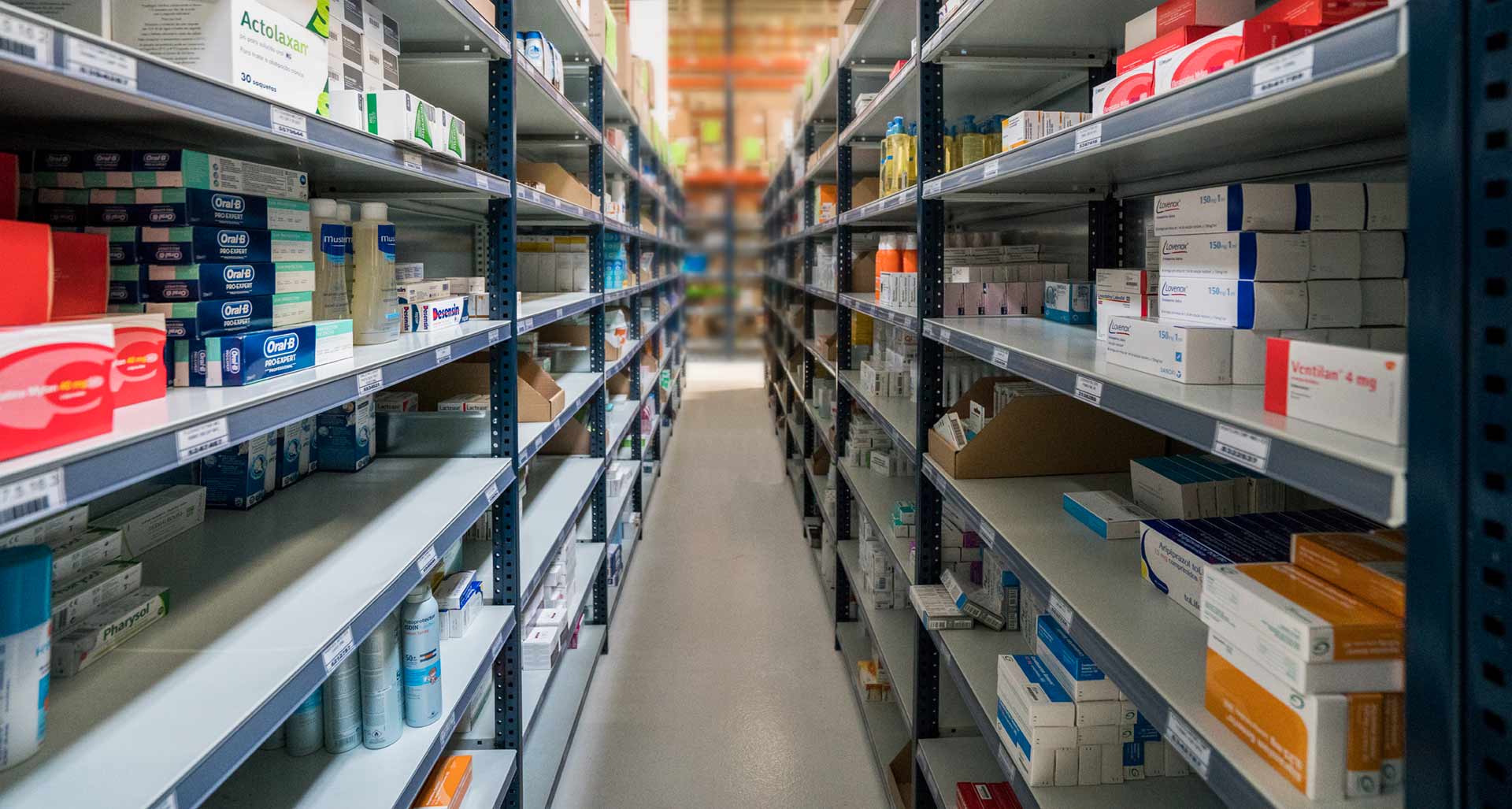 Robots de farmacia, la automatización del almacenaje de productos pequeños Robots de farmacia, la automatización del almacenaje de productos pequeños