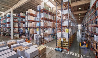 Las técnicas de almacenamiento son estrategias utilizadas para los criterios a la hora de alojar los productos en el almacén