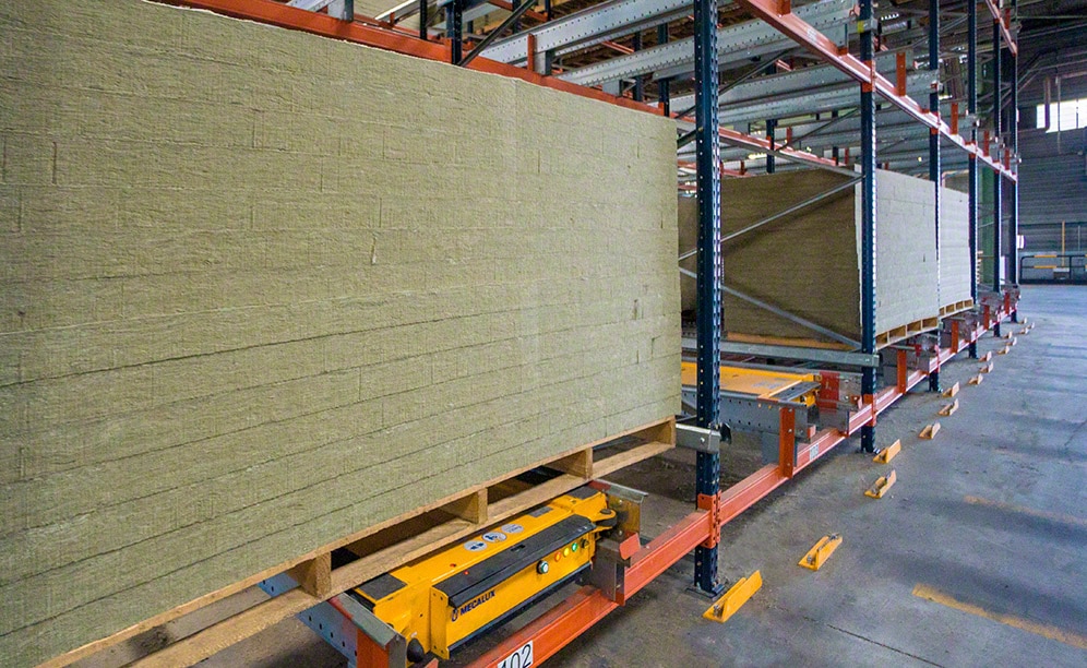 Rockwool Peninsular almacena su producto voluminoso con Pallet Shuttle Rockwool Peninsular almacena su producto voluminoso con Pallet Shuttle