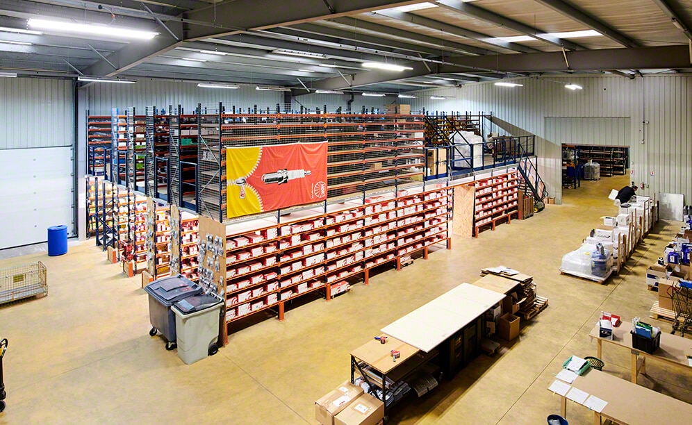 El almacén de Eagle Spare Parts, proveedor de piezas de recambio El almacén de Eagle Spare Parts, proveedor de piezas de recambio