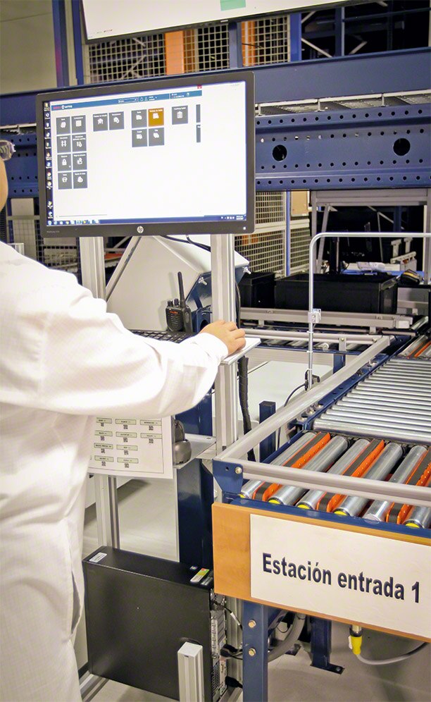Tanto el software de gestión de almacenes Easy WMS de Mecalux como el módulo de control Galileo organizan todos los procesos y operativas que se llevan a cabo en el almacén