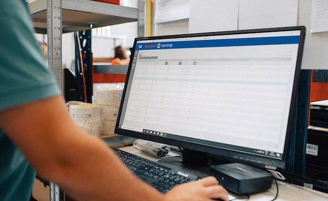 Easy WMS es un SGA que gestiona todas las operativas de Rent a Book