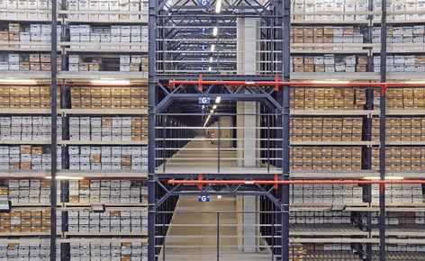Racks a prueba de sismos: una instalación con racks selectivos de Mecalux en el Cinturón de Fuego del Pacífico Racks a prueba de sismos: una instalación con racks selectivos de Mecalux en el Cinturón de Fuego del Pacífico