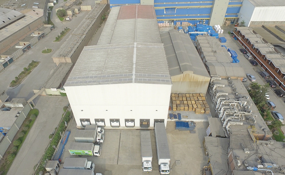 Mecalux propuso la construcción de un nuevo almacén autoportante de 475 m², mide 16 m de altura y permite almacenar 780 tarimas