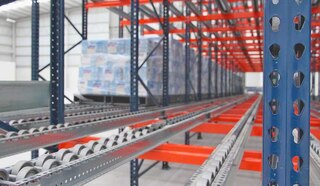 Racks dinámicos de Mecalux en los almacenes de MIYM en México