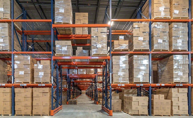 Los racks son versátiles para depositar todos los productos de Lil' Drug