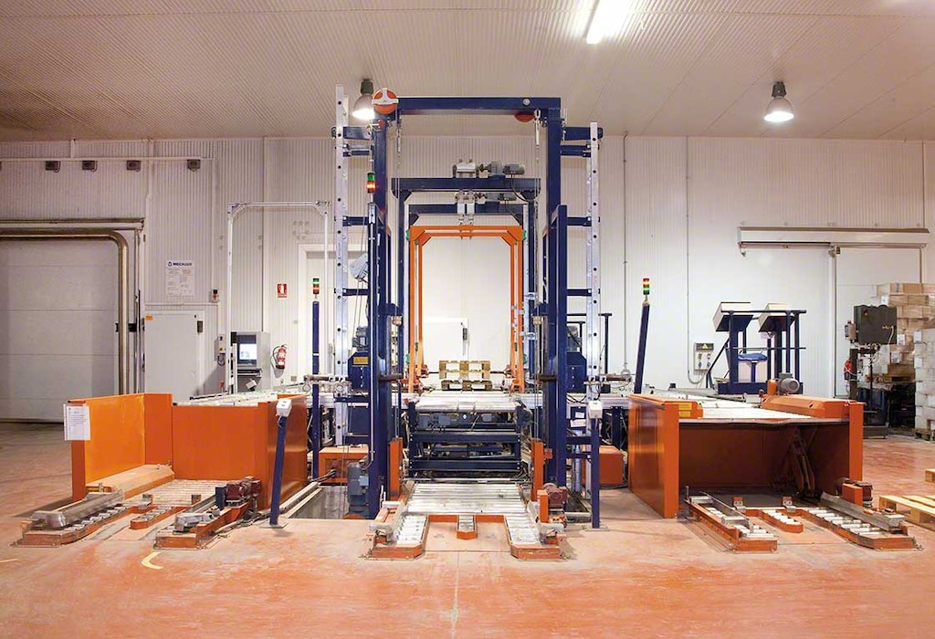 Los PIE realizan el control de entradas de tarimas en la instalación de forma completamente automatizada Los PIE realizan el control de entradas de tarimas en la instalación de forma completamente automatizada