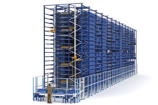 Las estanterías aprovechan la superficie disponible, tanto en longitud como en altura, para almacenar un gran número de cajas