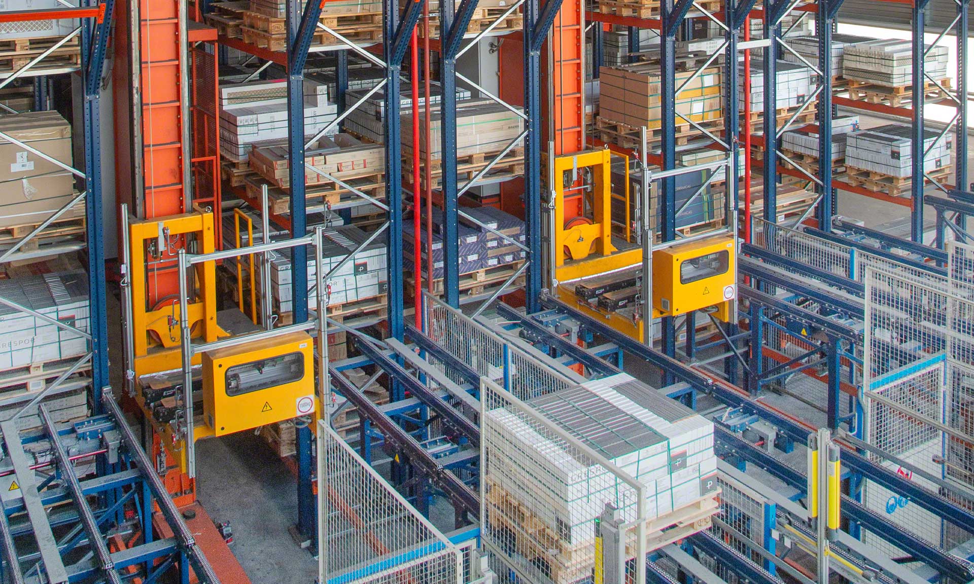 La empresa de baldosas VM Matériaux automatiza su almacén para agilizar el picking La empresa de baldosas VM Matériaux automatiza su almacén para agilizar el picking