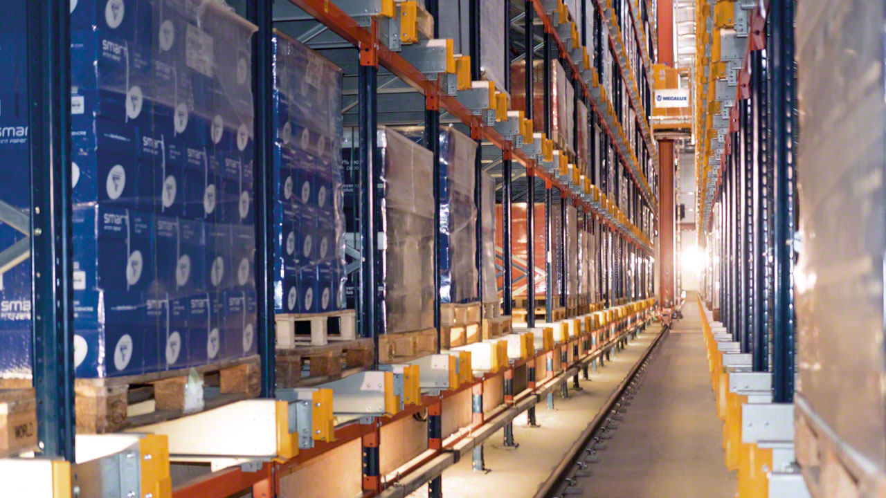 Clairefontaine: Alta productividad en almacenes robotizados Clairefontaine: Alta productividad en almacenes robotizados