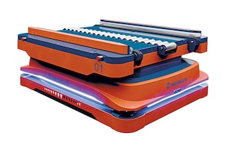 El AMR 1500 con transportador ha sido desarrollado para el transporte interno de tarimas