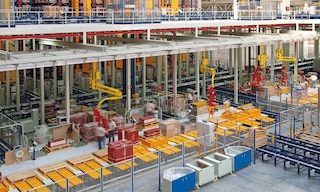 El almacén automatizado de picking acelera la preparación y distribución de los pedidos