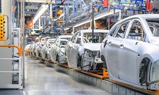 La logística de la industria automotriz garantiza que cada vehículo llegue a su futuro dueño