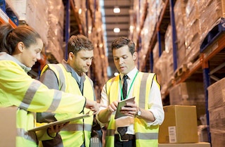 La capacitación del personal maximiza la disponibilidad del almacén y potencia su productividad La capacitación del personal maximiza la disponibilidad del almacén y potencia su productividad
