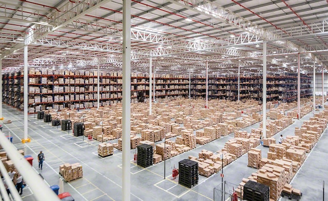 Almacén de Alpargatas en Campina Grande con racks de paletización Almacén de Alpargatas en Campina Grande con racks de paletización