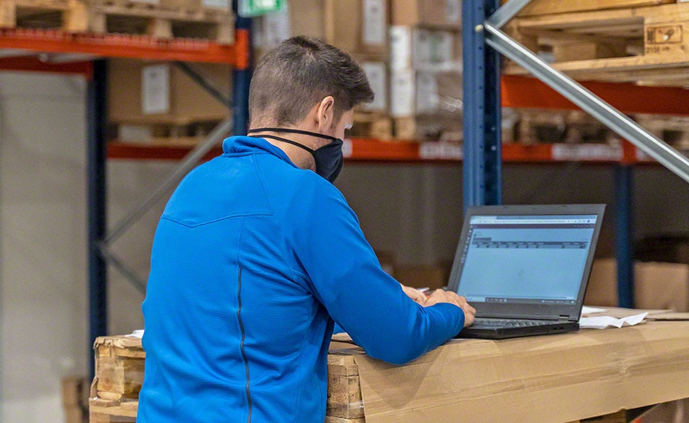 Labor Management System mide el rendimiento de las actividades del almacén Labor Management System mide el rendimiento de las actividades del almacén