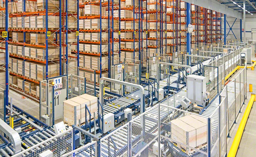 Los transportadores trasladan la mercancía con total autonomía Los transportadores trasladan la mercancía con total autonomía