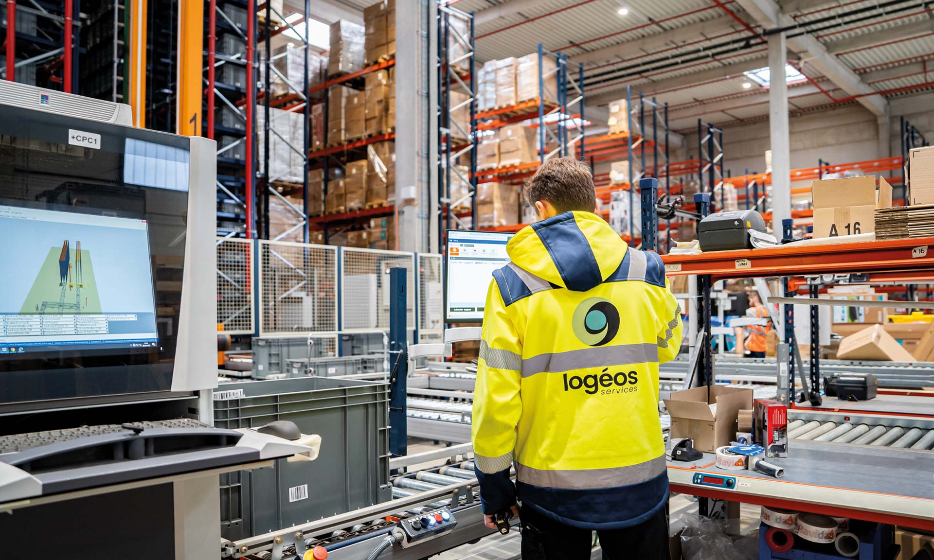 Almacén para un 4PL multicliente con 9,000 pedidos diarios