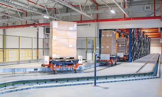 Almacén automatizado llave en mano para acompañar la expansión productiva de Unilever en Europa