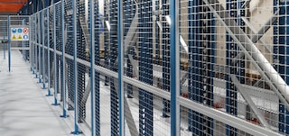 Los cerramientos de seguridad delimitan el área de operación del Pallet Shuttle 3D